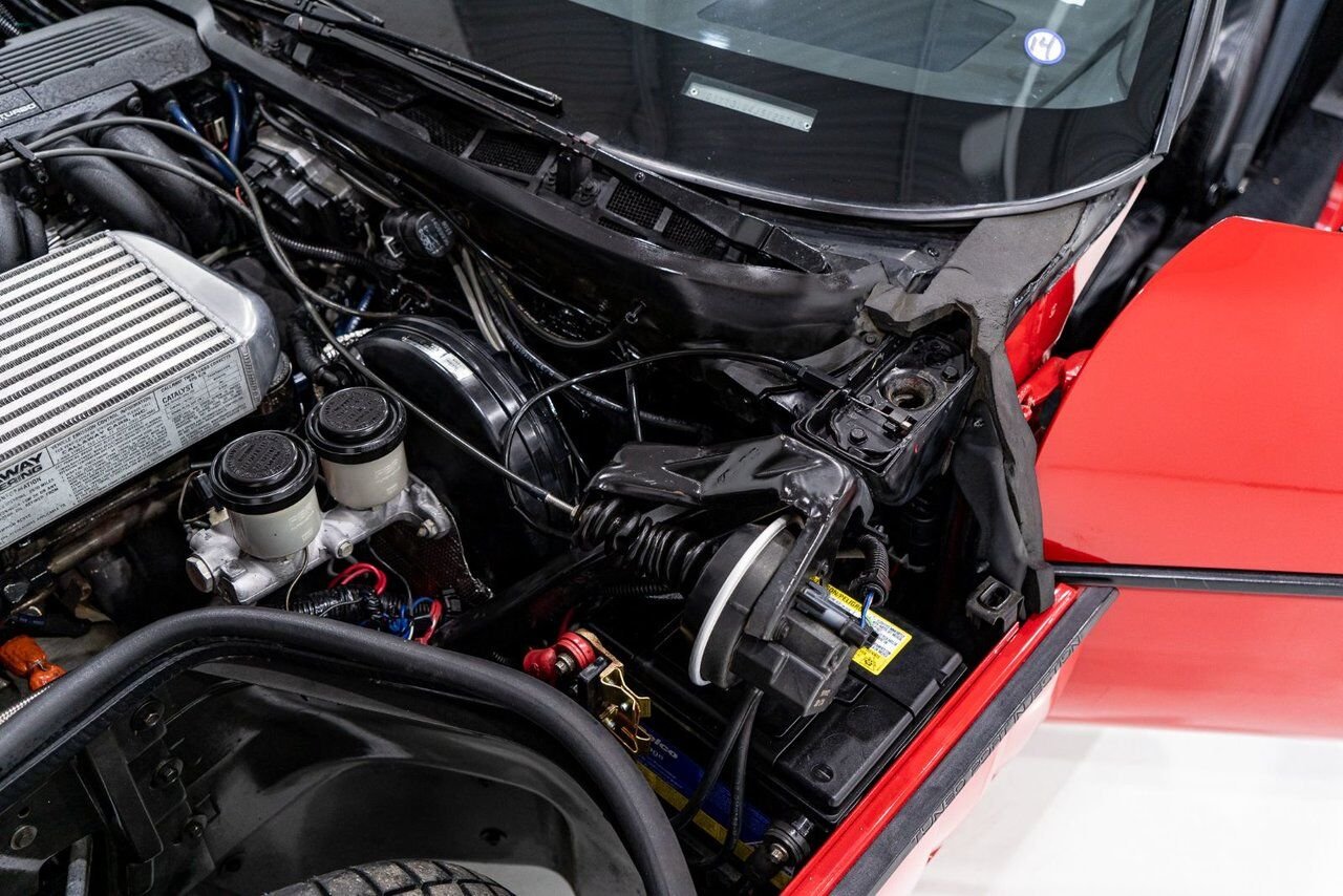 Chevrolet Corvette *PRIX EN USD* Callaway Turbo #123/400 built 1988 Rouge Montréal - photo #65