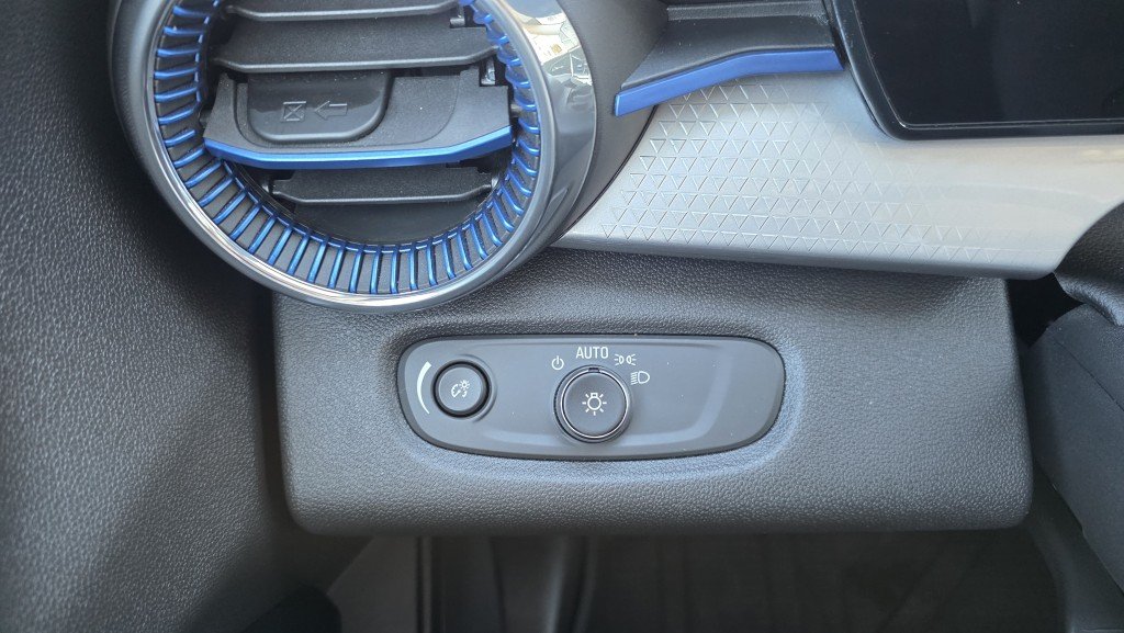 CHEVROLET TRAX LT FWD 2025 Blanc Mont-Laurier - photo #21