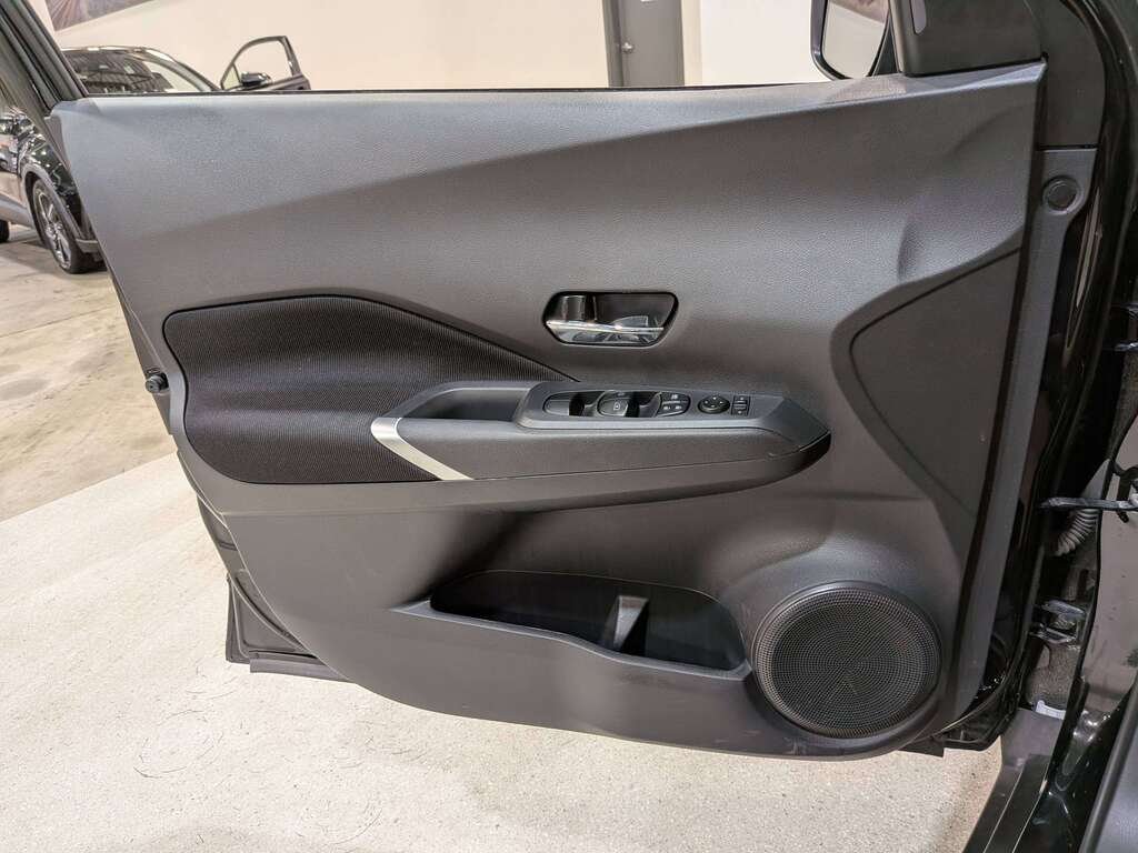 2024 Nissan Kicks SV FWD Black Val-David - photo #31