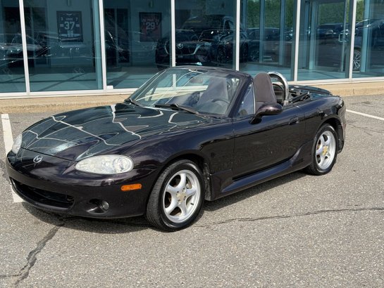 2004 Mazda MX-5 Miata Décapotable 2 portes GX, boîte de vitesses manuelle Purple