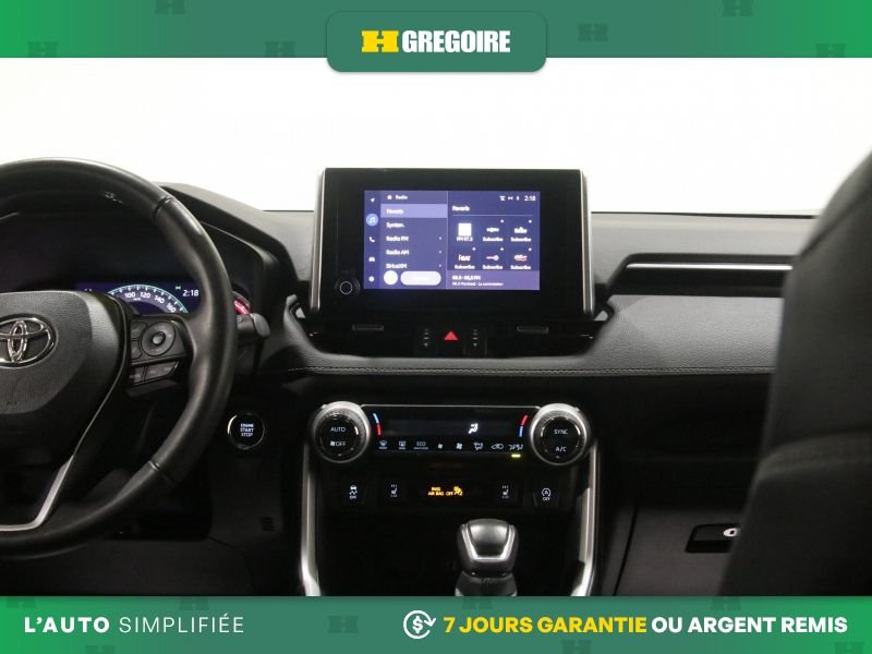 2023 Toyota Rav 4 White Saint-Eustache - photo #23