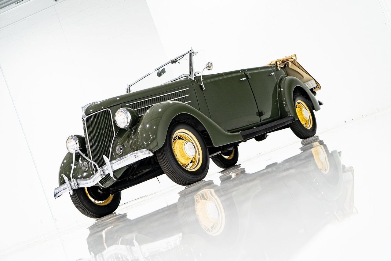 Ford Model 48 Phaeton PRIX EN USD | Beautifully presented in original condition 1936 Vert Montréal - photo #36