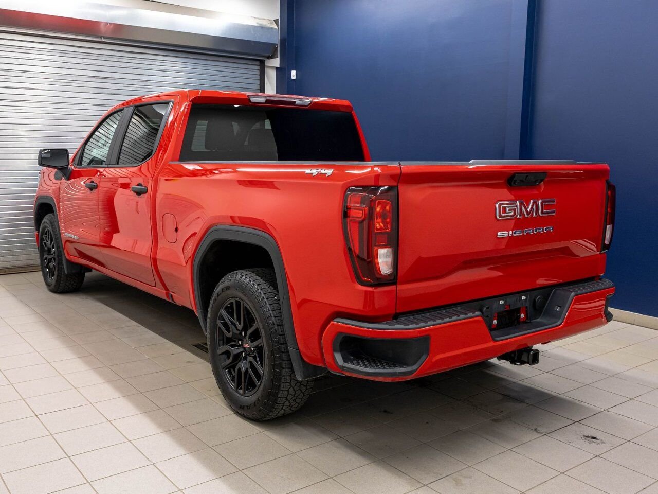 GMC Sierra 1500 PRO CREW 4X4 *EDITION GRAPHITE* CARPLAY BEDLINER 2024 Rouge Saint-Jérôme - photo #4