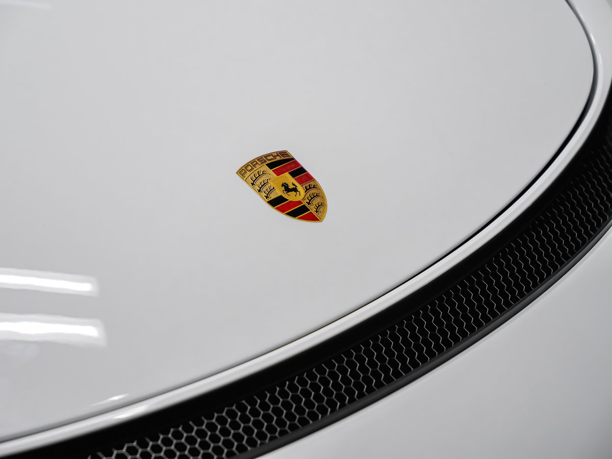 2025 Porsche 718 Cayman GT4 RS White Montreal - photo #41