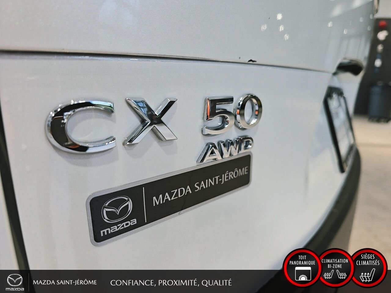 Mazda CX-50 GT | TOIT PANORAMIQUE | CUIR | AWD | 2023 Blanc Saint-Jérôme - photo #8