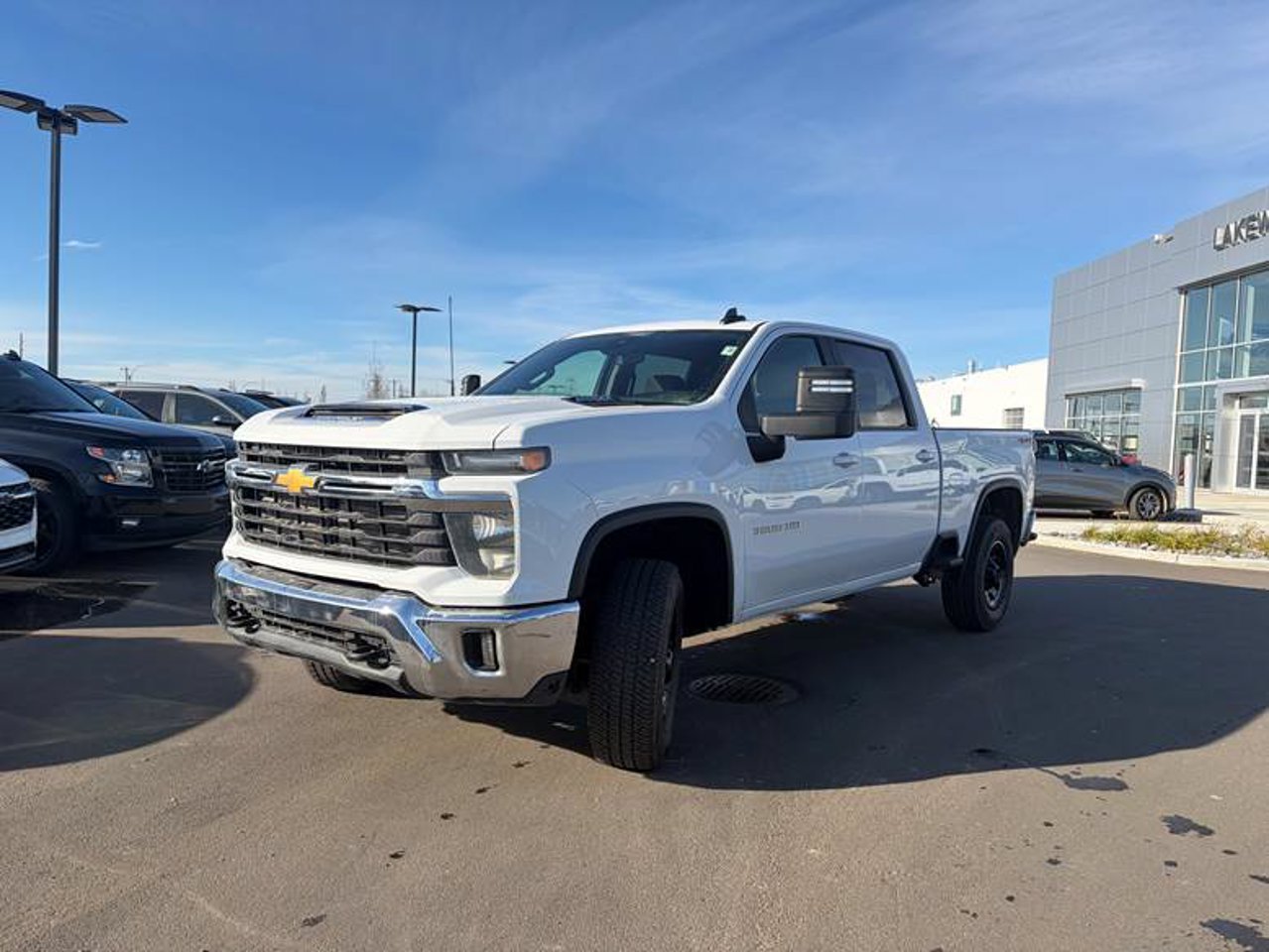 2024 Chevrolet Silverado 3500HD 4WD Crew Cab 159 LT White Sherwood Park - photo #2