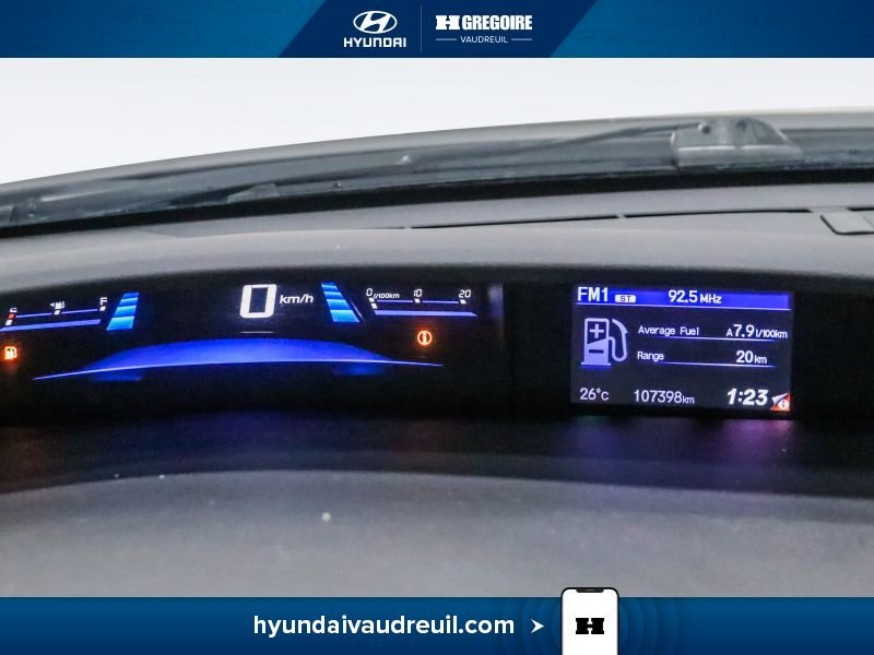 Honda Civic YA888 | LX 4 portes, boîte automatique 2013 Gris Laval - photo #25