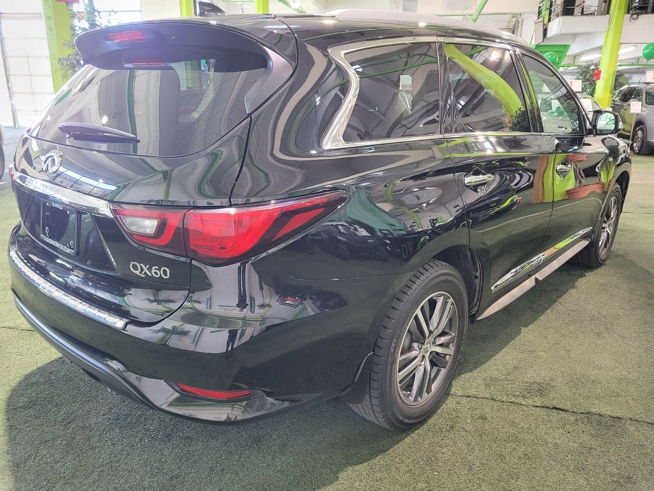 2018 INFINITI QX60 Black  - photo #5
