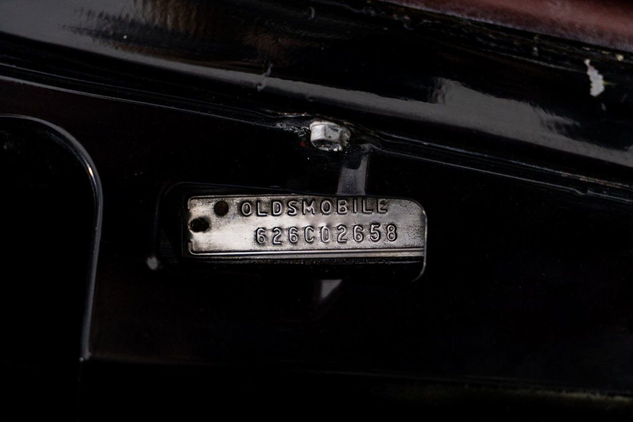 Oldsmobile Starfire Factory A/C. Single repaint and extensive ownership history **PRICE IN USD** 1962 Noir Montréal - photo #76