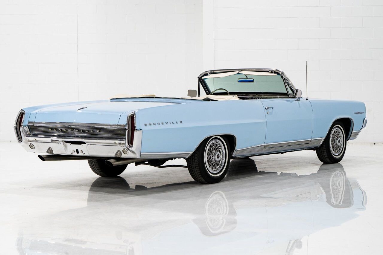 Pontiac Bonneville **PRICE IN USD** 1964 Bleu Montréal - photo #40