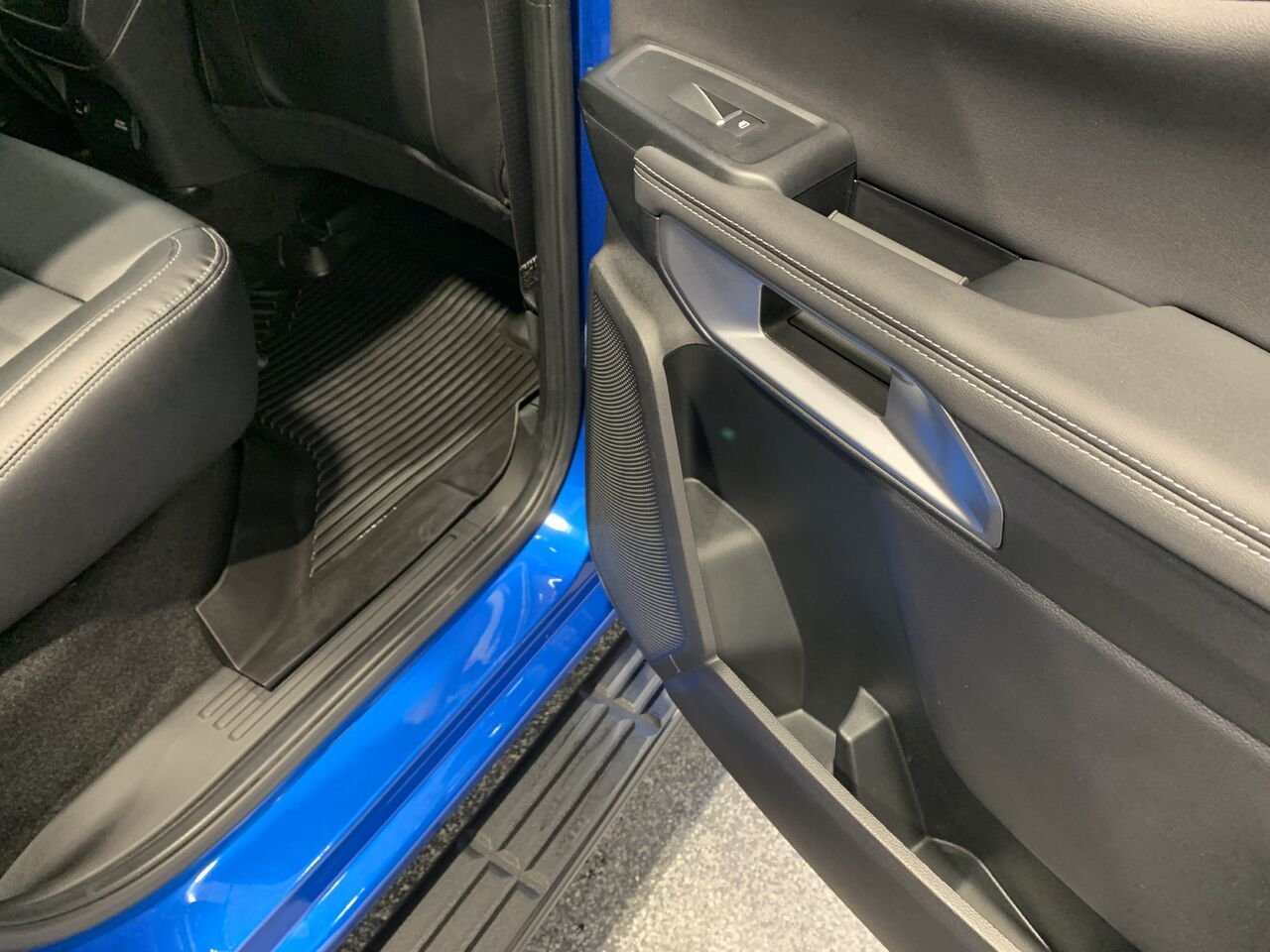 2024 Ford Ranger LARIAT cabine SuperCrew 4RM caisse de 5 pi Blue Châteauguay - photo #15