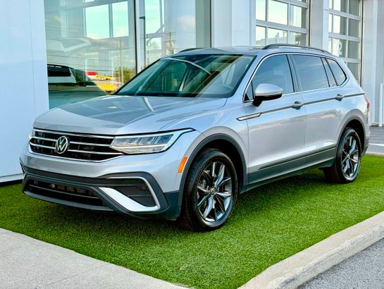 Volkswagen Tiguan Comfortline 7 PASSAGERS 2023 Gris