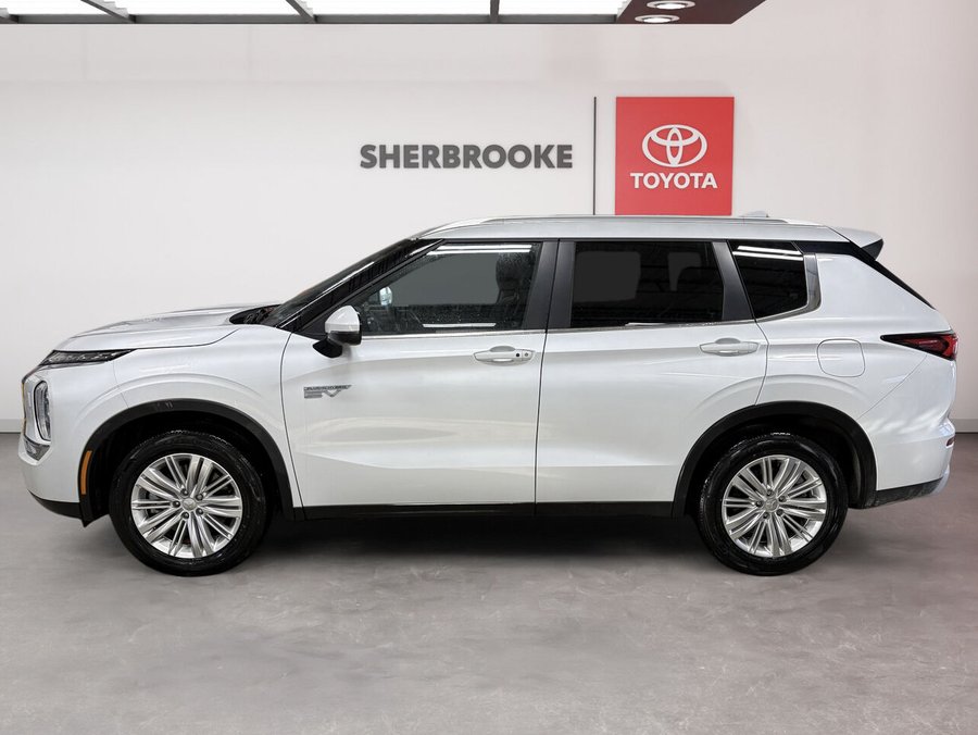 2025 Mitsubishi Outlander Plug-In Hybrid 2025 White