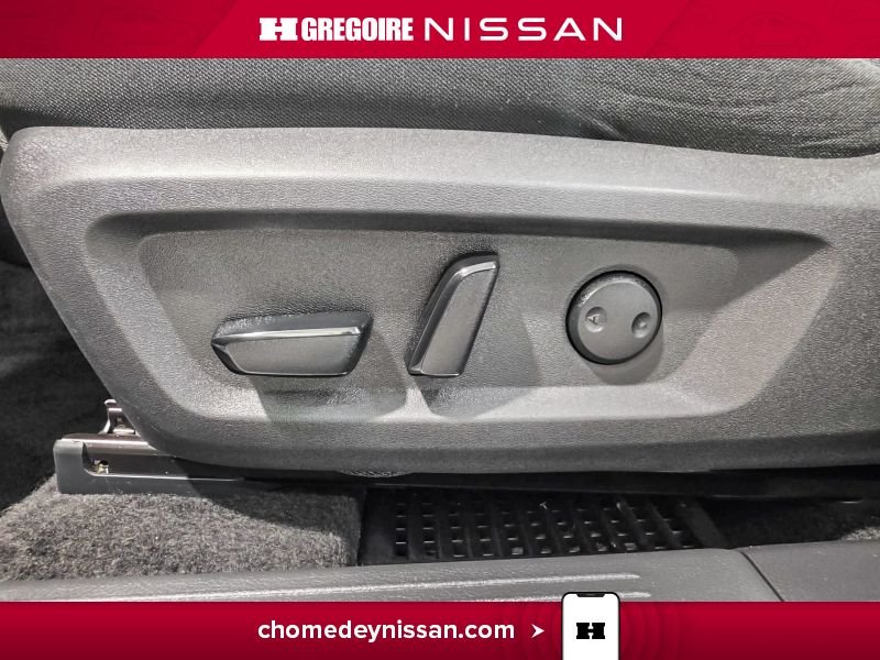 2023 Nissan Rogue White Laval - photo #17