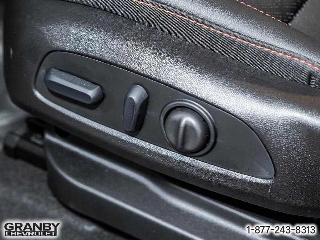Chevrolet Bolt RS 4 portes TA | E27-0080 2027 GRIS STERLING METALLISE Granby - photo #17