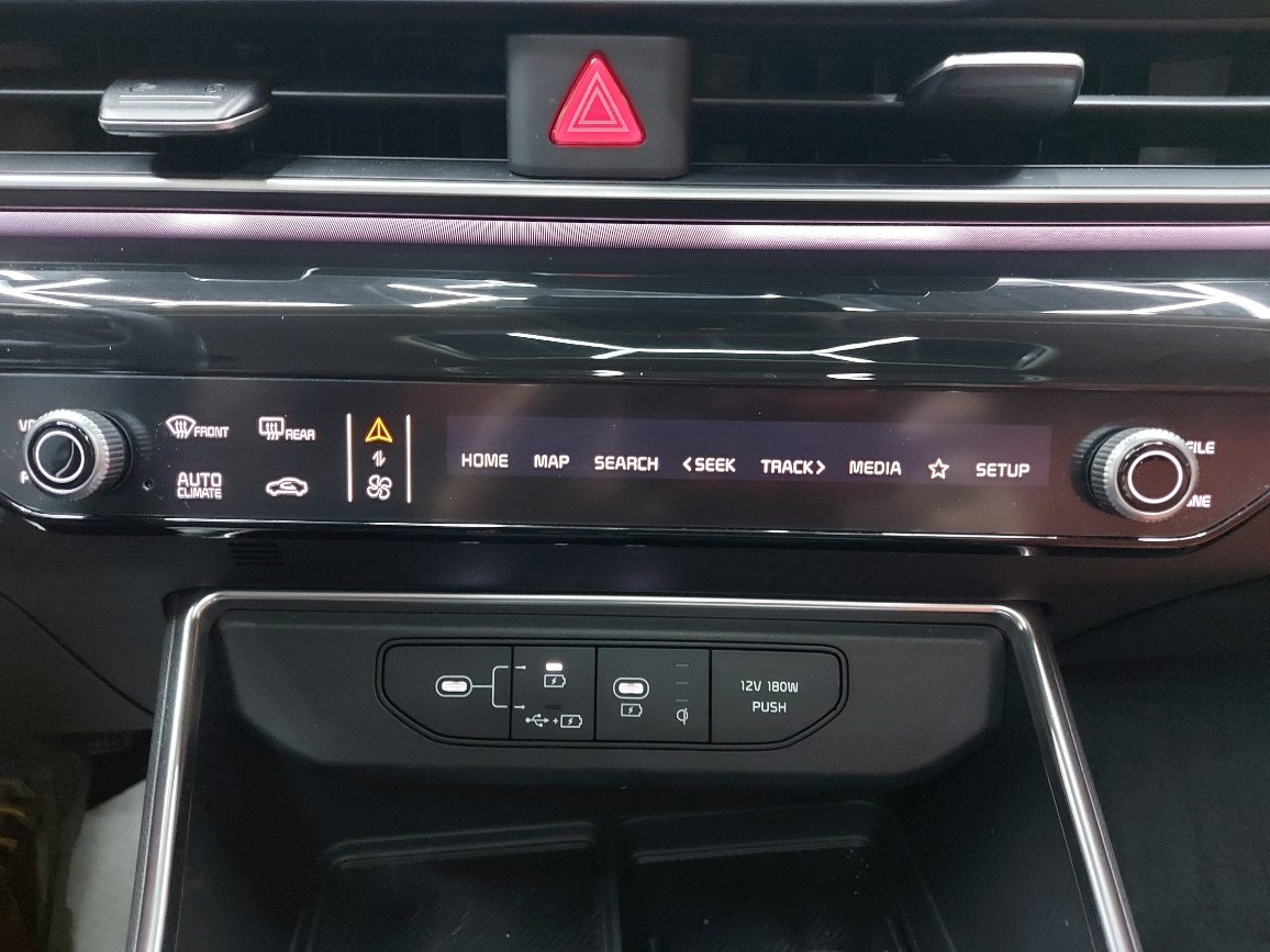 2026 KIA Carnival Snow White Pearl Blainville - photo #28