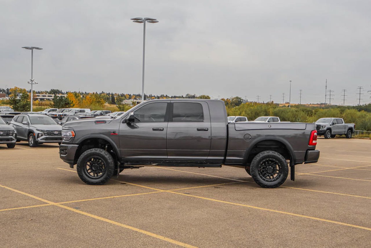 2022 Ram 3500 Limited 4x4 Mega Cab 6'4 Box Grey Sherwood Park - photo #4