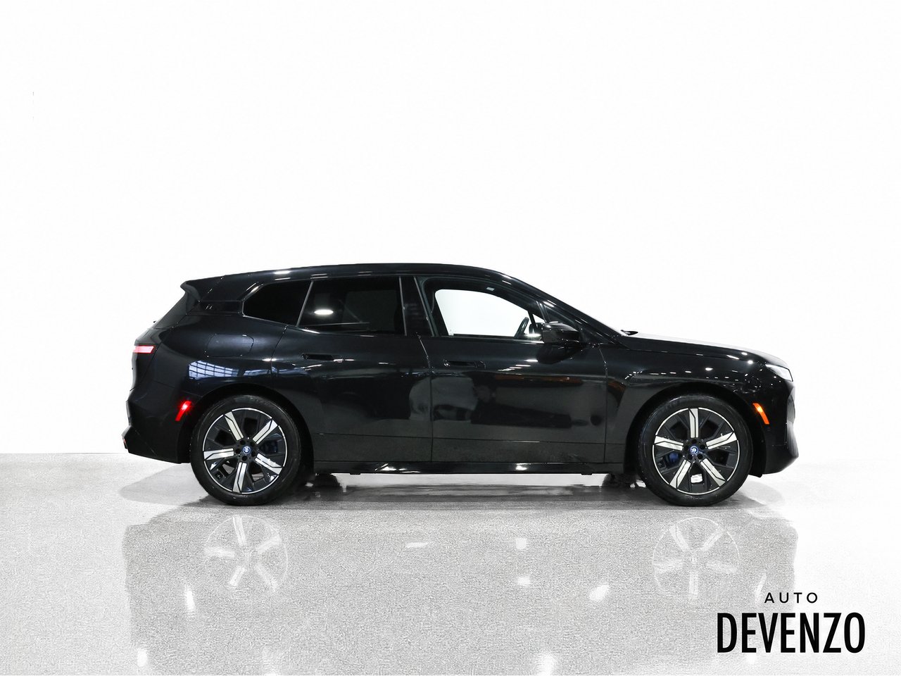 BMW iX 2022 Noir Saint-Eustache - photo #1