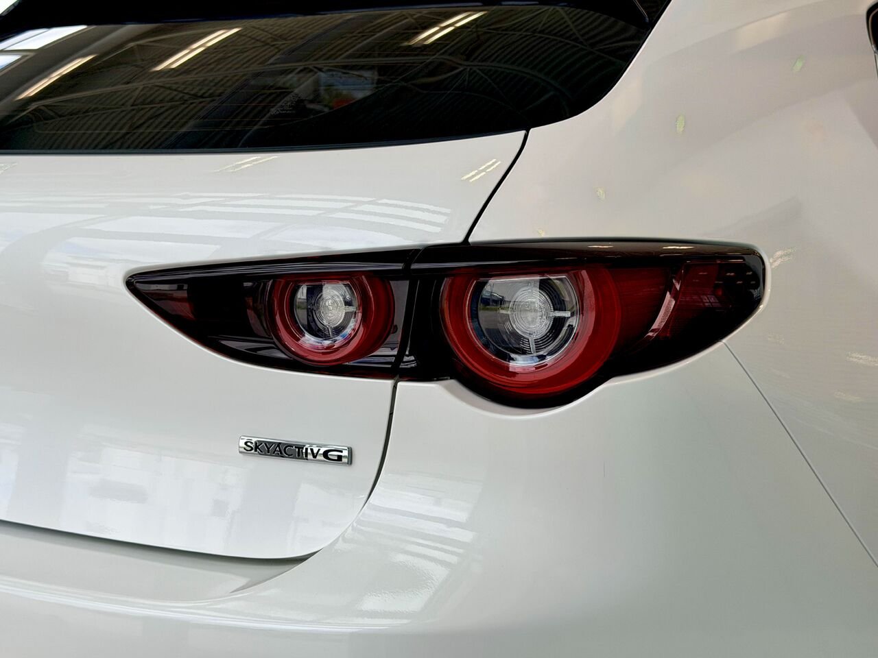 2022 Mazda Mazda3 Sport White Notre-Dame-des-Prairies - photo #13