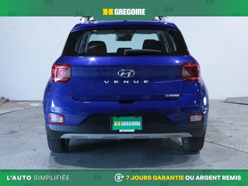 2023 Hyundai Venue Blue Laval - photo #7