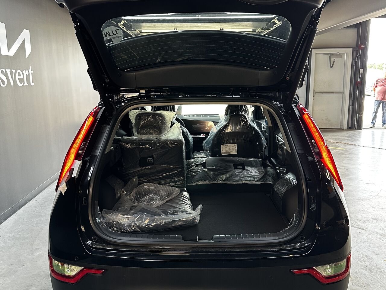 2026 Kia Niro EV Aurora Black Pearl Blainville - photo #2