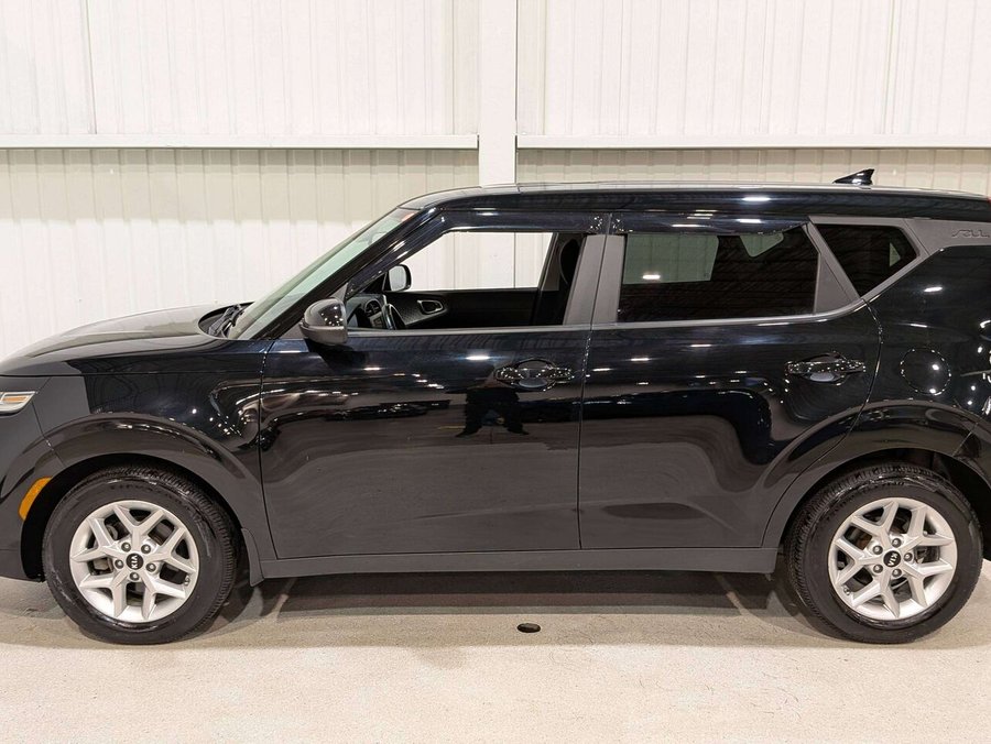 2021 Kia Soul EX Premium IVT *Ltd Avail* Black