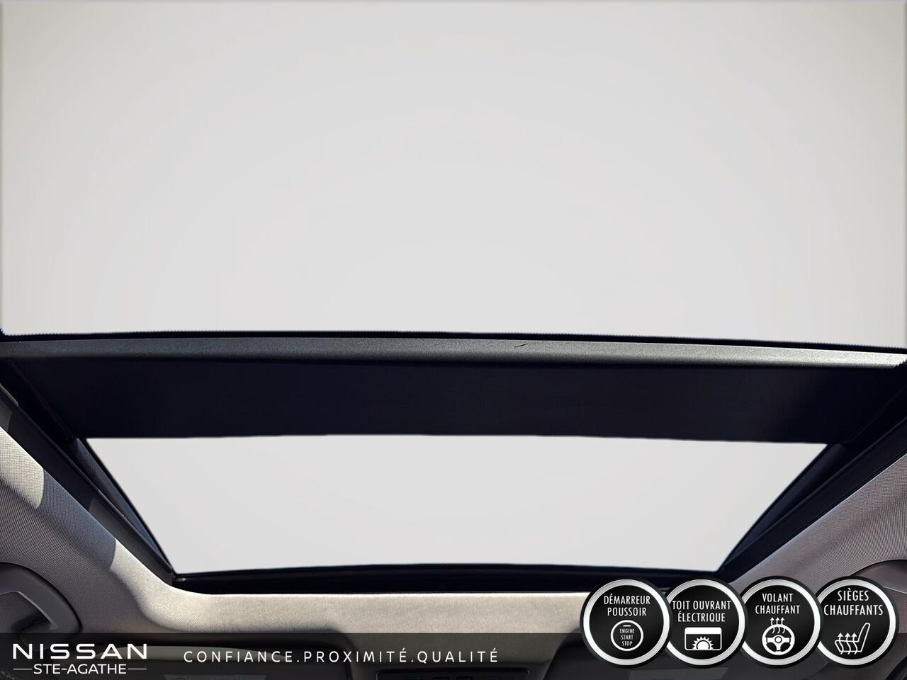 Nissan Rogue SV TI | 1 PROPRIÉTAIRE | TOIT OUVRANT PANORAMIQUE | CAMÉRA 360° | CARPLAY 2023 Gris Saint-Jérôme - photo #13