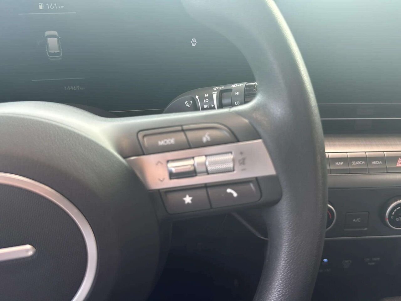 Hyundai Kona 2.0L Essential TI 2024 Rouge Gatineau - photo #12