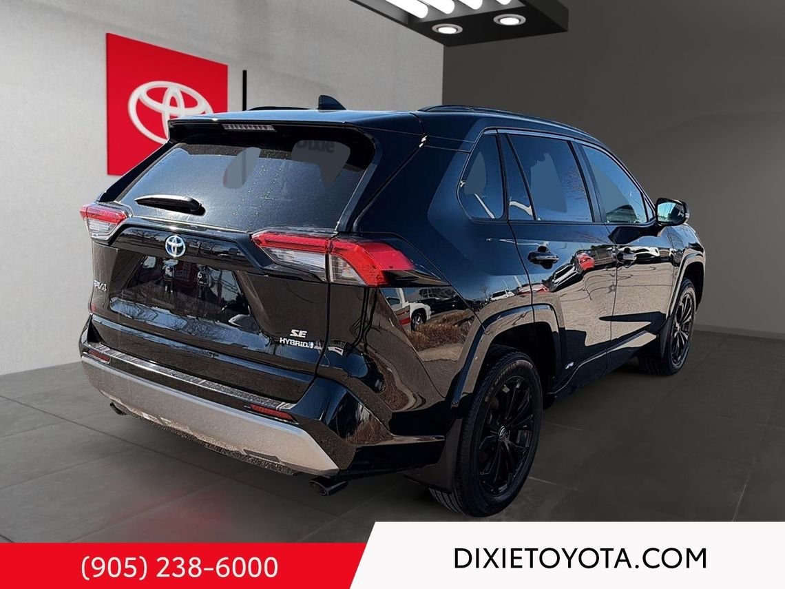 2023 Toyota RAV4 Power Sunroof, Heated Seats, Alloy Wheels, Heated Steering Wheel, Bluetooth Midnight Black Metallic Mississauga - photo #7