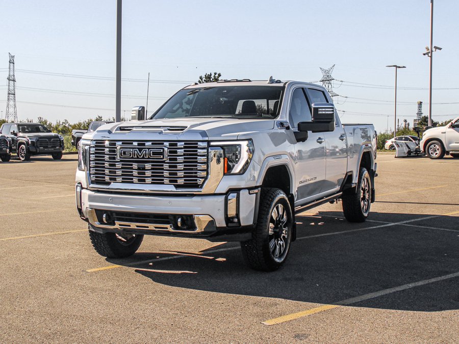 2024 GMC Sierra 3500HD Denali Reserve | Aftermarket BDS Leveling Kit White