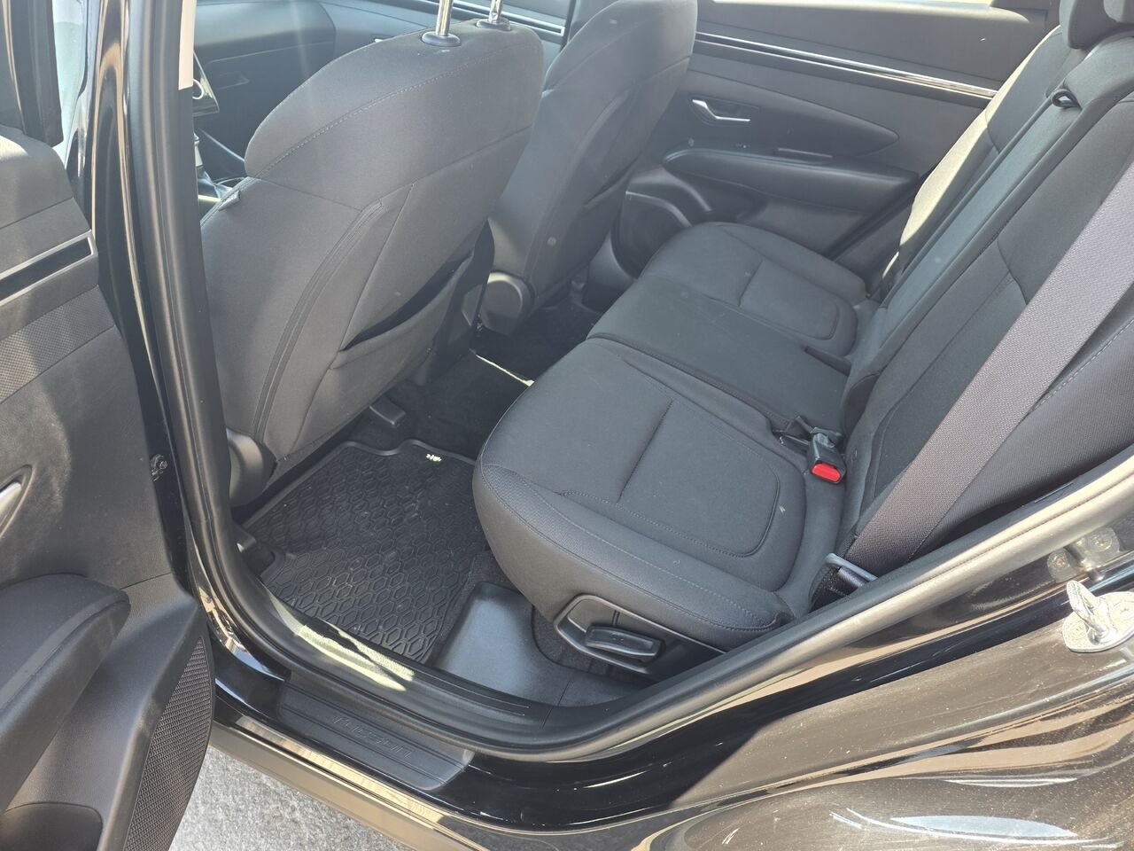 2023 Hyundai Tucson Black  - photo #9