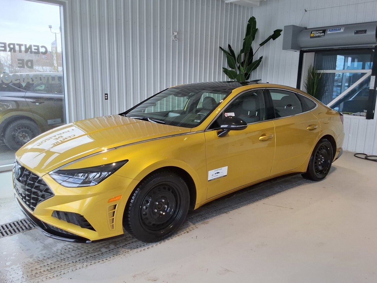 2020 HYUNDAI Sonata Glowing Yellow Gatineau - photo #0
