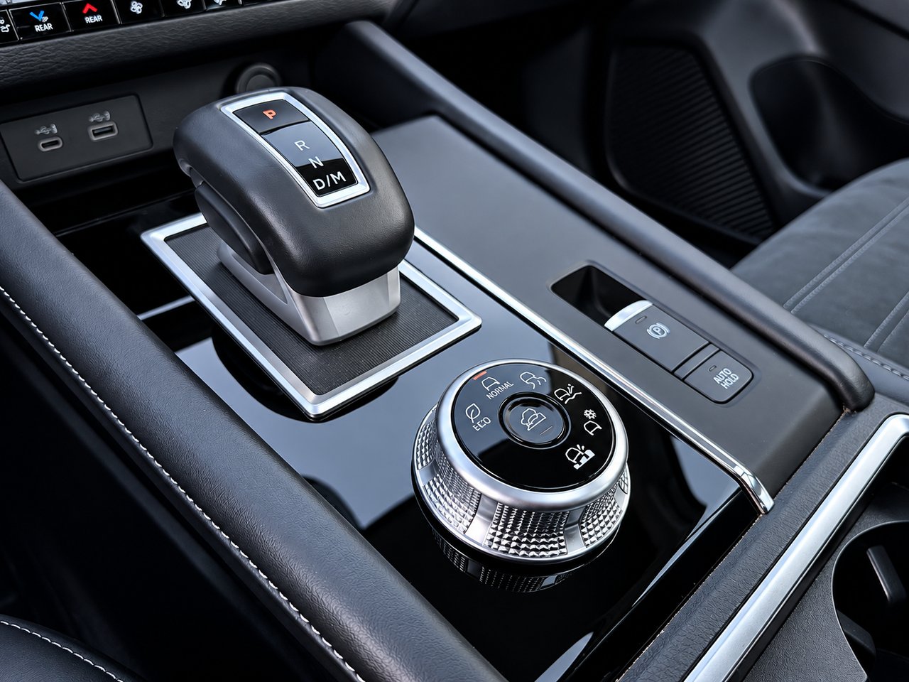 2023 Mitsubishi Outlander SE S-AWC Red Châteauguay - photo #11