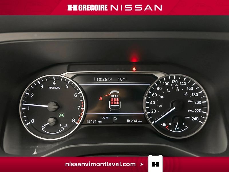 Nissan Pathfinder 2024 Gris Laval - photo #25