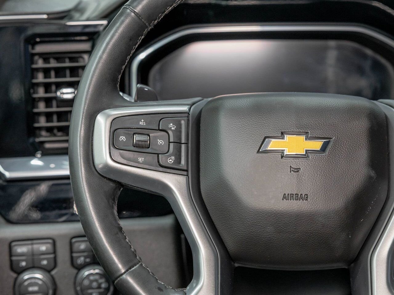 2023 Chevrolet Silverado 1500 LTZ Z71 CREW 4X4 V8 *NAV* CUIR SIÈGES VENTIL BOSE Black Saint-Jérôme - photo #14