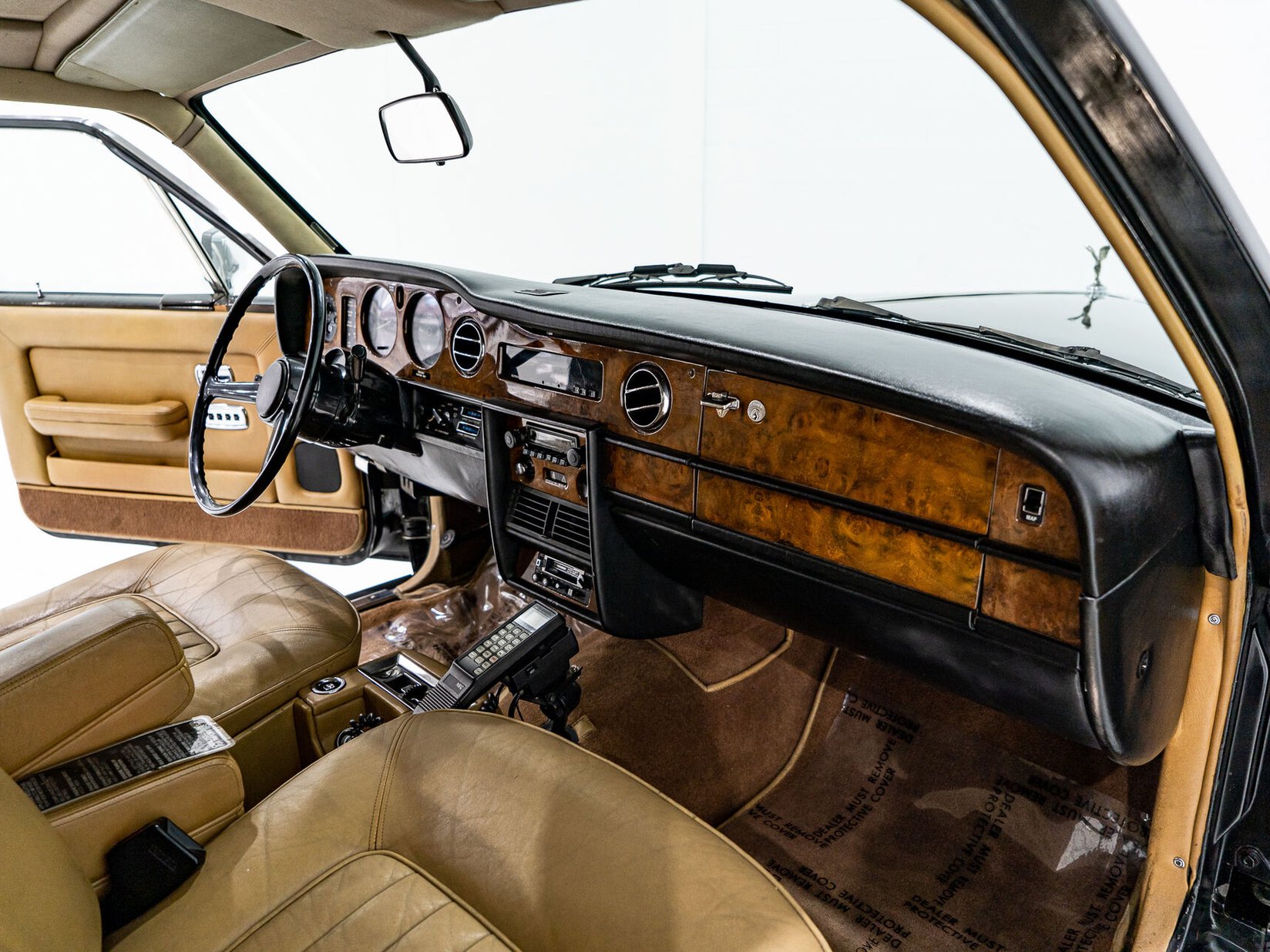 Rolls Royce Silver Spur **PRIX EN USD** 1981 Noir Montréal - photo #54