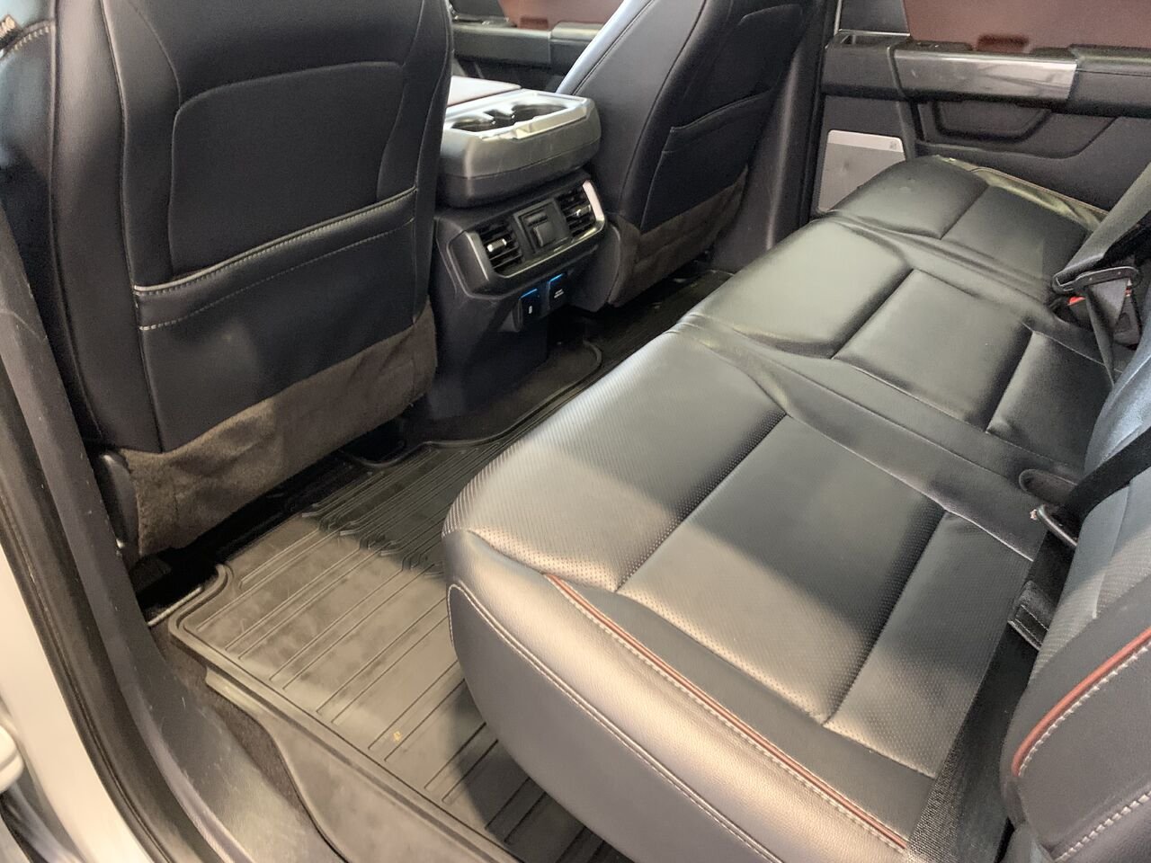 2023 Ford F-150 Grey Saint-Eustache - photo #27