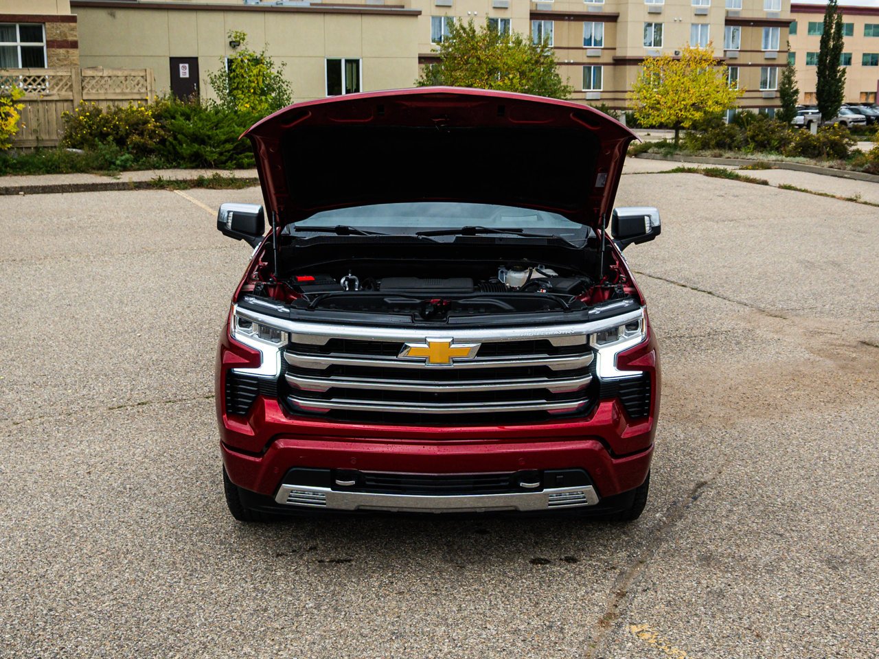 2024 Chevrolet Silverado 1500 4WD Crew Cab 147 High Country Red Sherwood Park - photo #9