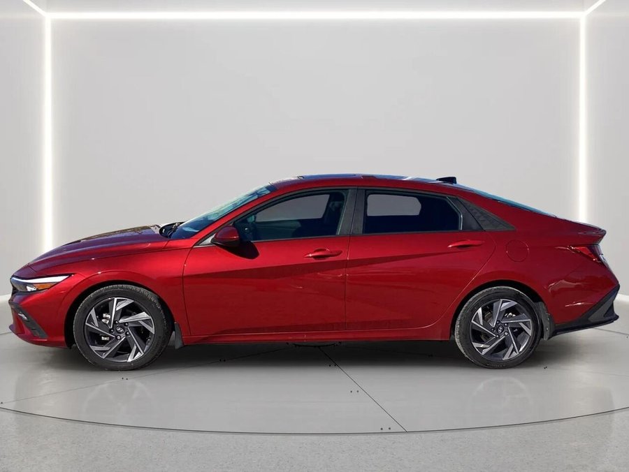 2026 HYUNDAI ELANTRA PREFERRED Preferred IVT avec ensemble technologie Red