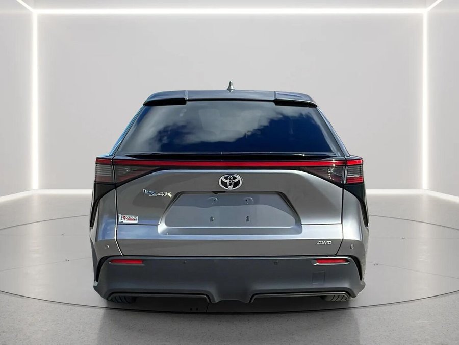 Toyota bZ4X XLE TI 2023 Gris