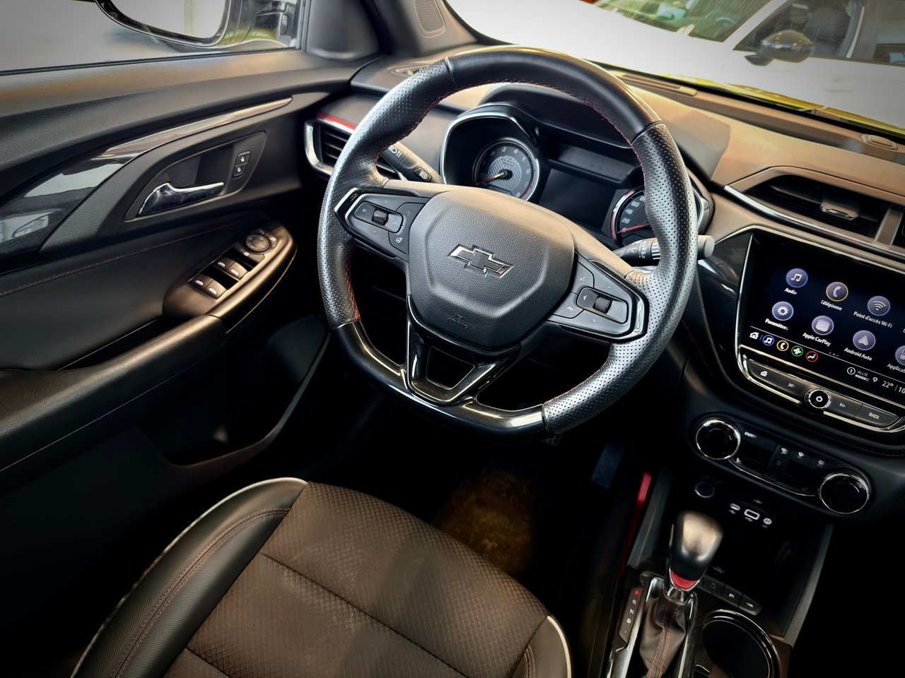 Chevrolet Trailblazer 2023 Jaune Notre-Dame-des-Prairies - photo #15