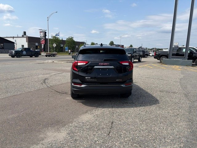 GMC Terrain AWD AT4 2023 Noir Chibougamau - photo #4