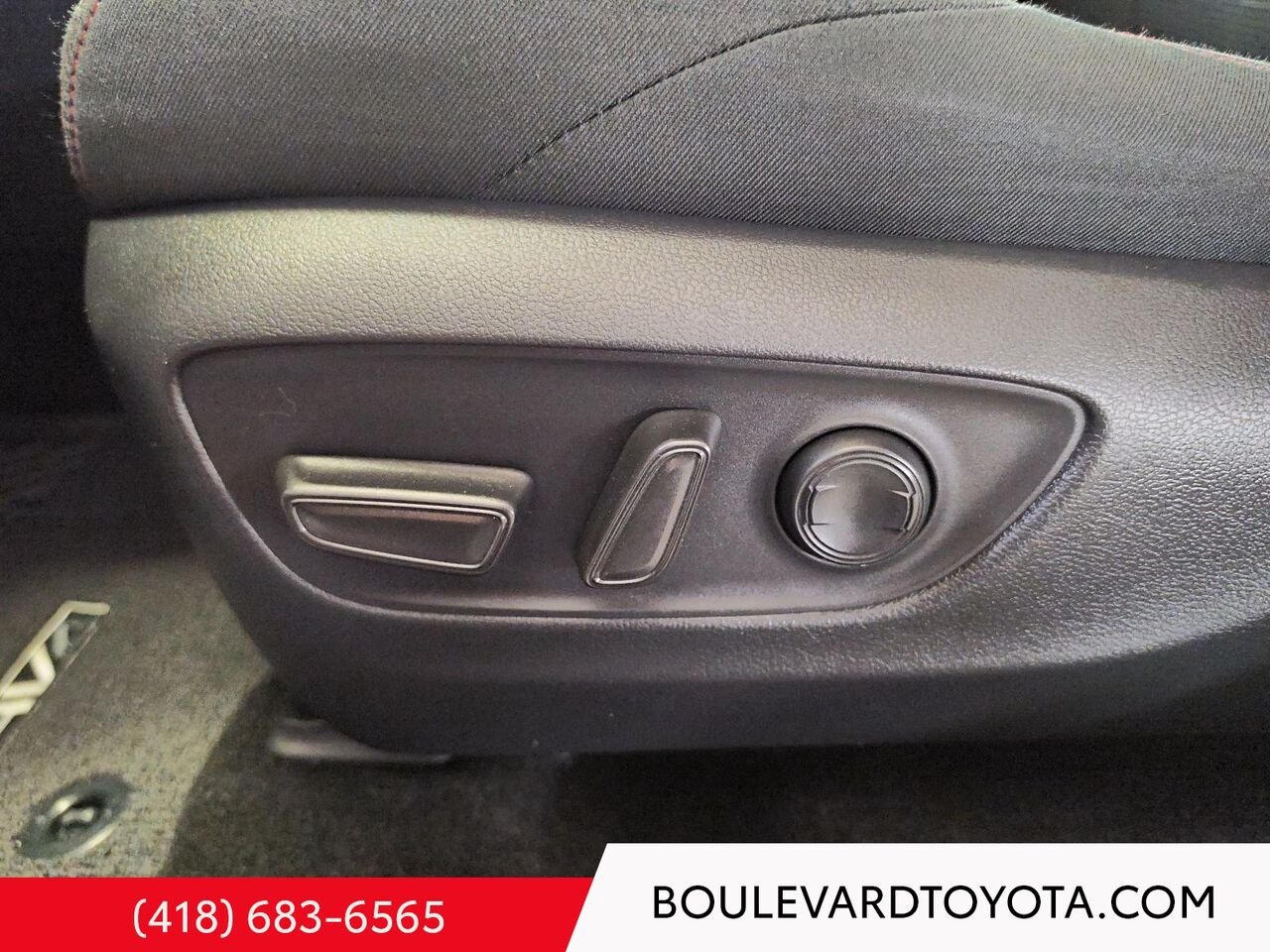 2023 Toyota RAV4 Prime 99905A-72 | PRIME, SE, AWD White Québec - photo #9