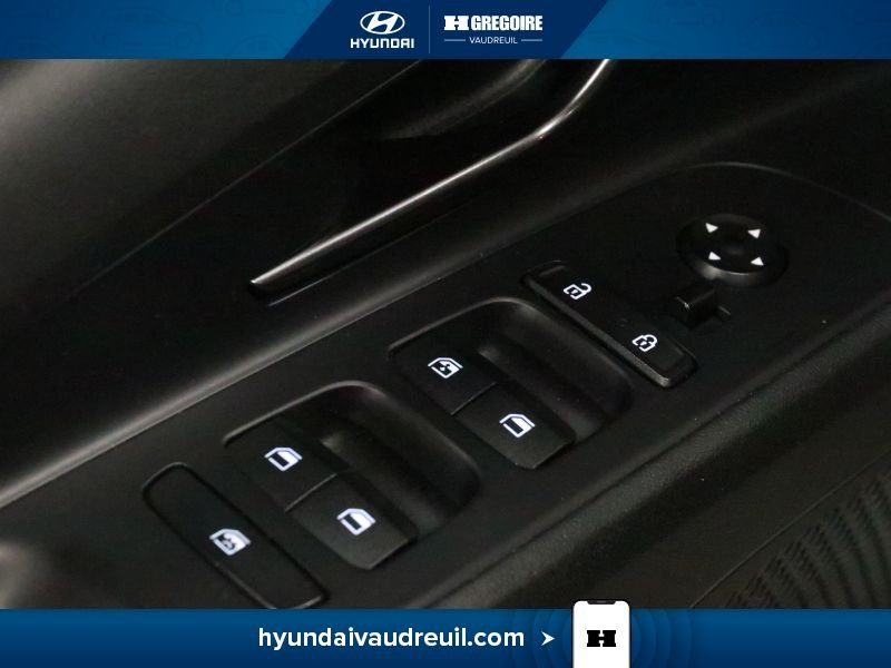 Hyundai Elantra YP225 | Manual 2023 Gris Laval - photo #15