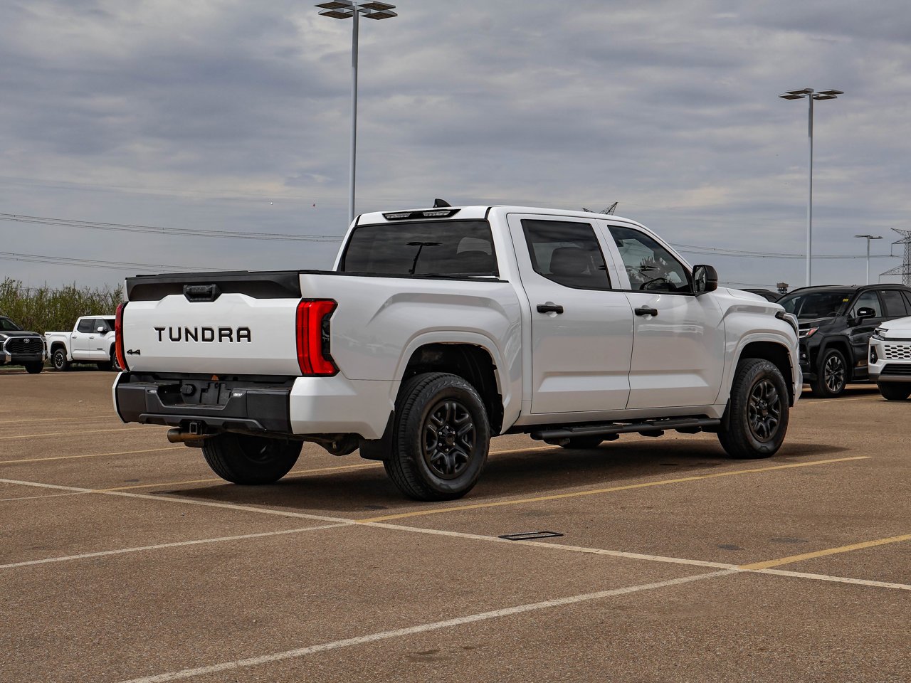 2024 Toyota Tundra 4x4 Crewmax SR White Sherwood Park - photo #7