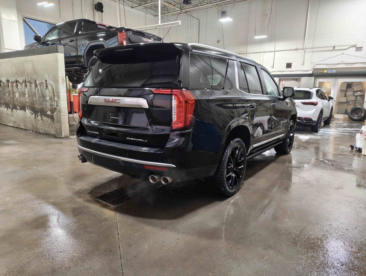 2022 GMC Yukon 4WD 4dr Denali Black Sherwood Park - photo #5