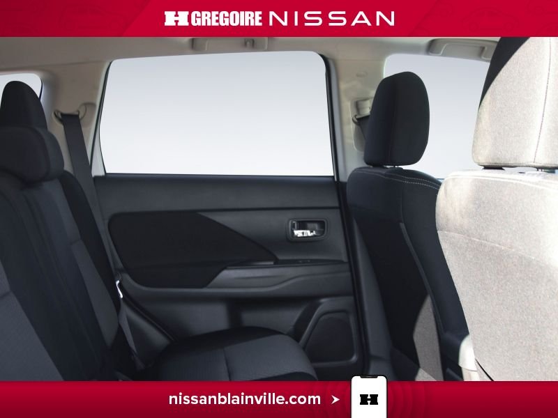 2018 Mitsubishi Outlander White Blainville - photo #24