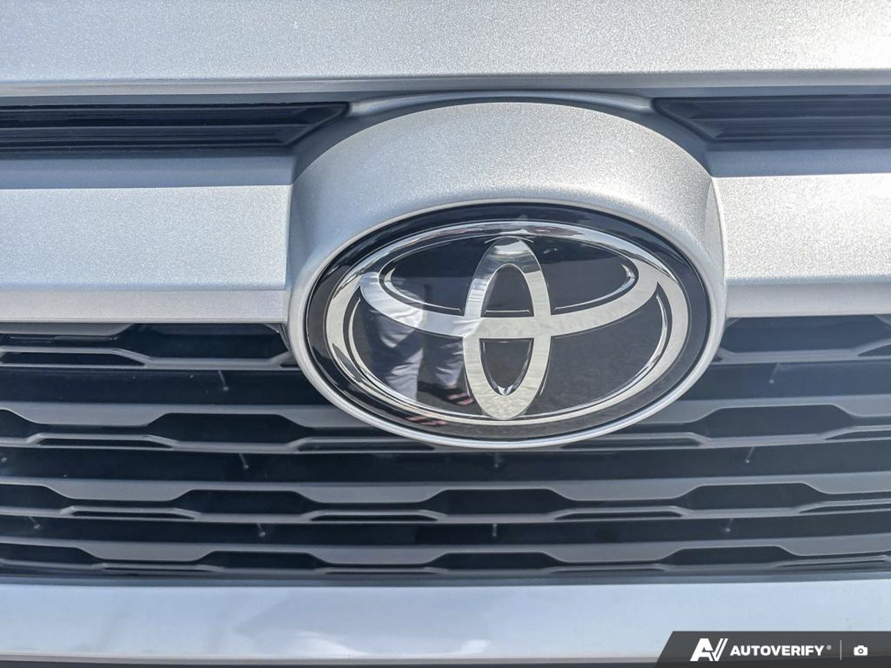 2019 Toyota RAV4 2T3B1RFV1KW071283 Grey Mirabel - photo #11