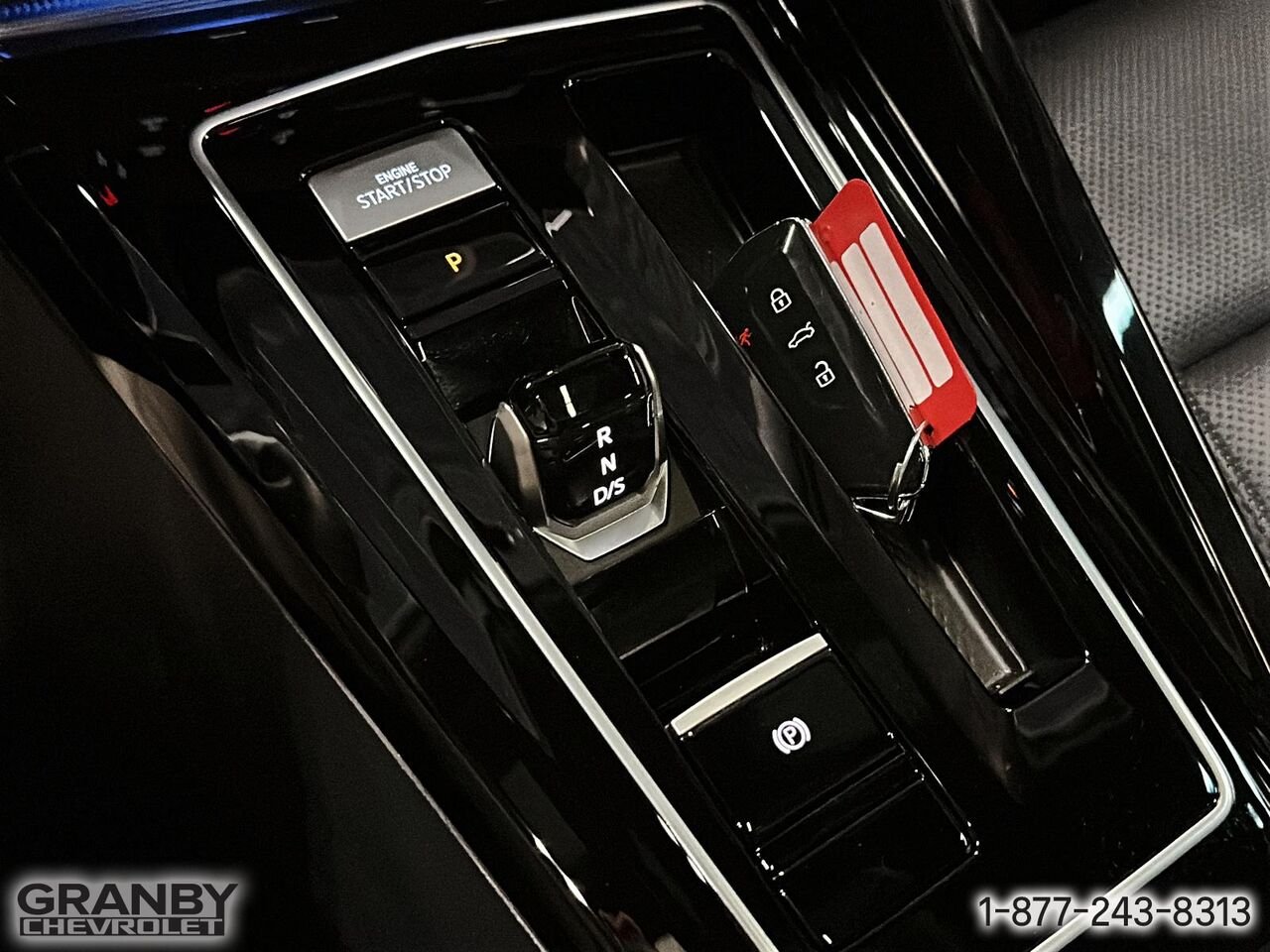 Volkswagen Golf R | G3872 2025 Bleu Granby - photo #18