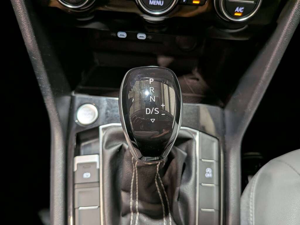 Volkswagen Taos Comfortline 4MOTION 2024 Gris Val-David - photo #29